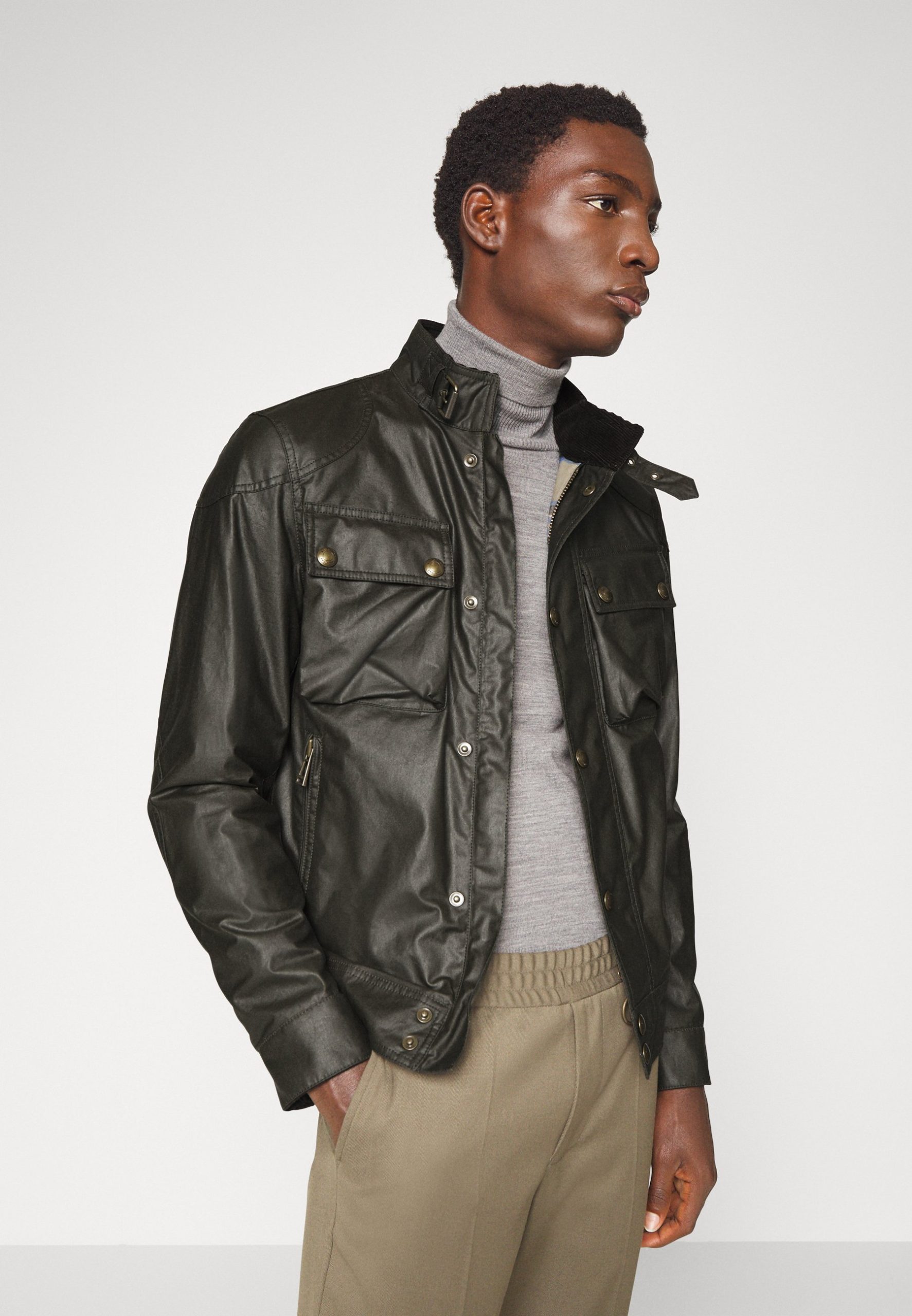 belstaff-hombre-420whx-1.jpg