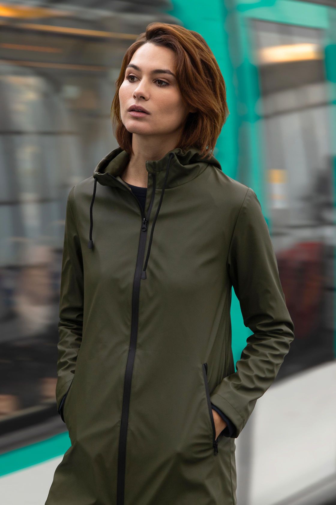 impermeable-mujer-356kcu-1.jpg